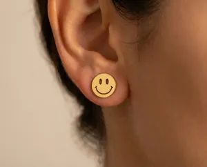 Smiley Face Earrings in 925 Sterling Silver – Gold, Rose Gold or Silver Finish – 1
