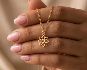 Daffodil Necklace in 925 Sterling Silver Floral Pendant – 3