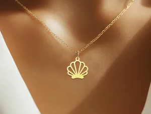 Gold Plated Sea Shell Pendant – Minimalist Beach Necklace – 1