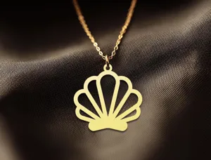 Gold Plated Sea Shell Pendant – Minimalist Beach Necklace – 2