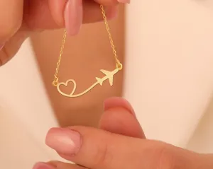 Heart Airplane Necklace in Gold Plated Silver for Travel Lovers – 1