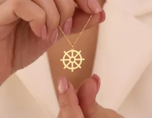 Nautical Wheel Necklace in Gold Plated 925 Sterling Silver – 1