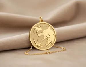 Wolf Pendant Necklace: Gold Plated Round Wolf Design – 1