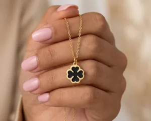 Clover Pendant Necklace in Sterling Silver - Four Leaf Clover Jewelry – 3