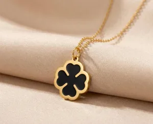 Clover Pendant Necklace in Sterling Silver - Four Leaf Clover Jewelry – 1